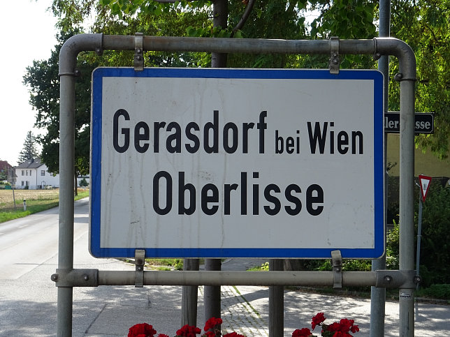 Oberlisse, Ortstafel