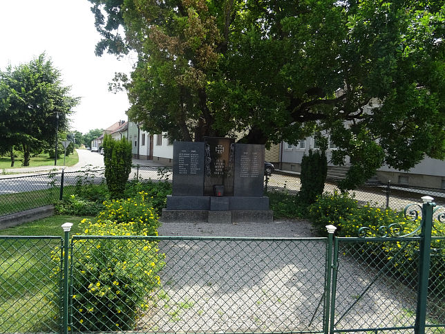 Parbasdorf, Kriegerdenkmal