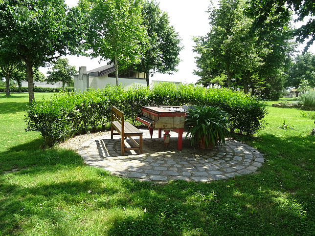 Pillichsdorf, Klavier