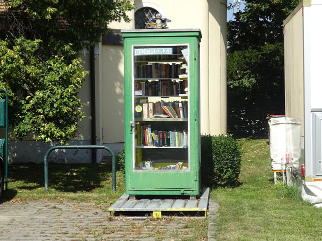 Raasdorf, Bcherzelle