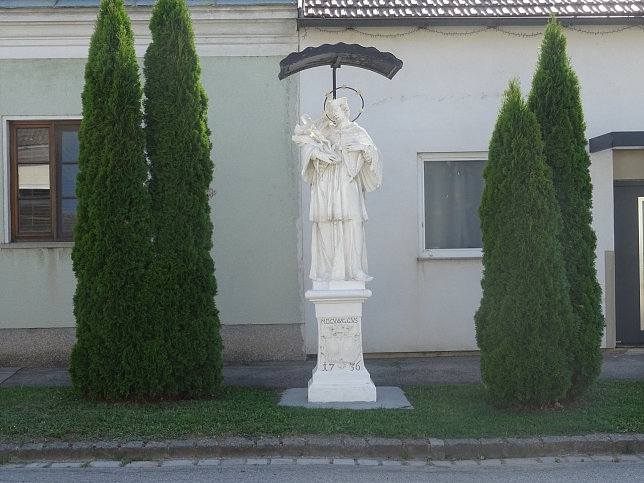 Rutzendorf, Johannes Nepomuk-Statue