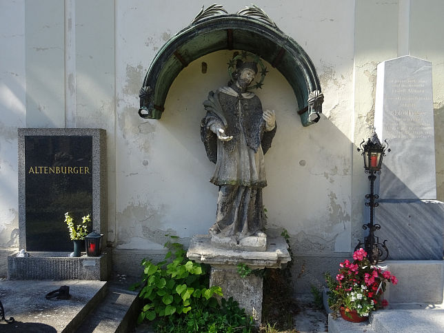 Schwechat, Friedhofskapelle