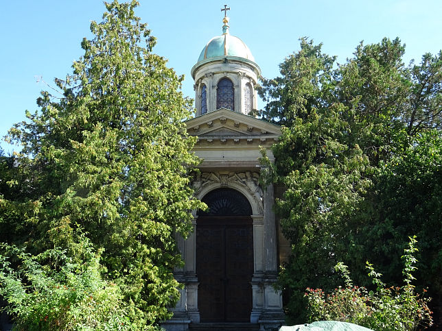 Schwechat, Mausoleum Fam. Dreher