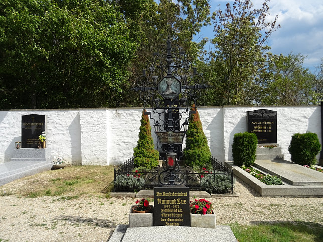 Seyring, Pfarrer Raimund Lux